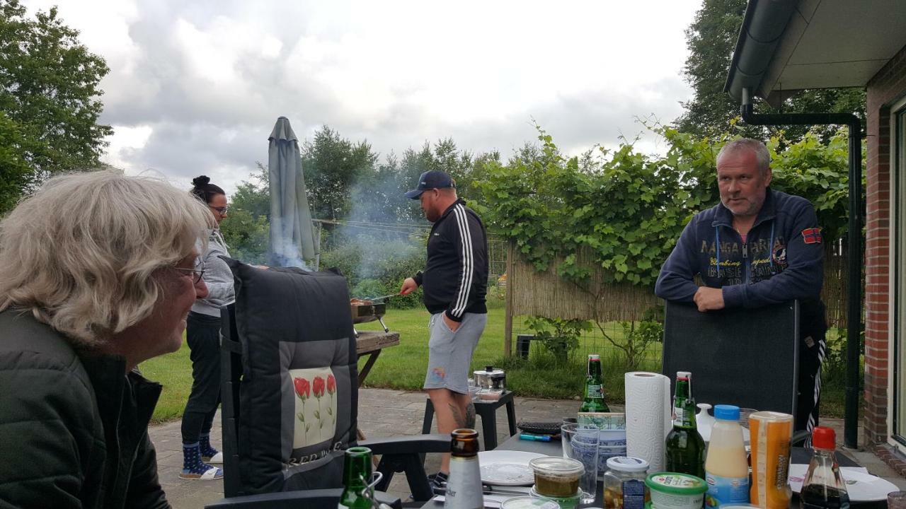Vakantiehuis "Aan De Zandweg" Roderesch Exteriér fotografie