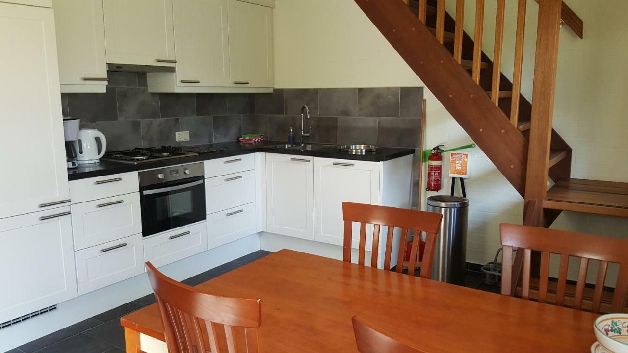 Vakantiehuis "Aan De Zandweg" Roderesch Exteriér fotografie